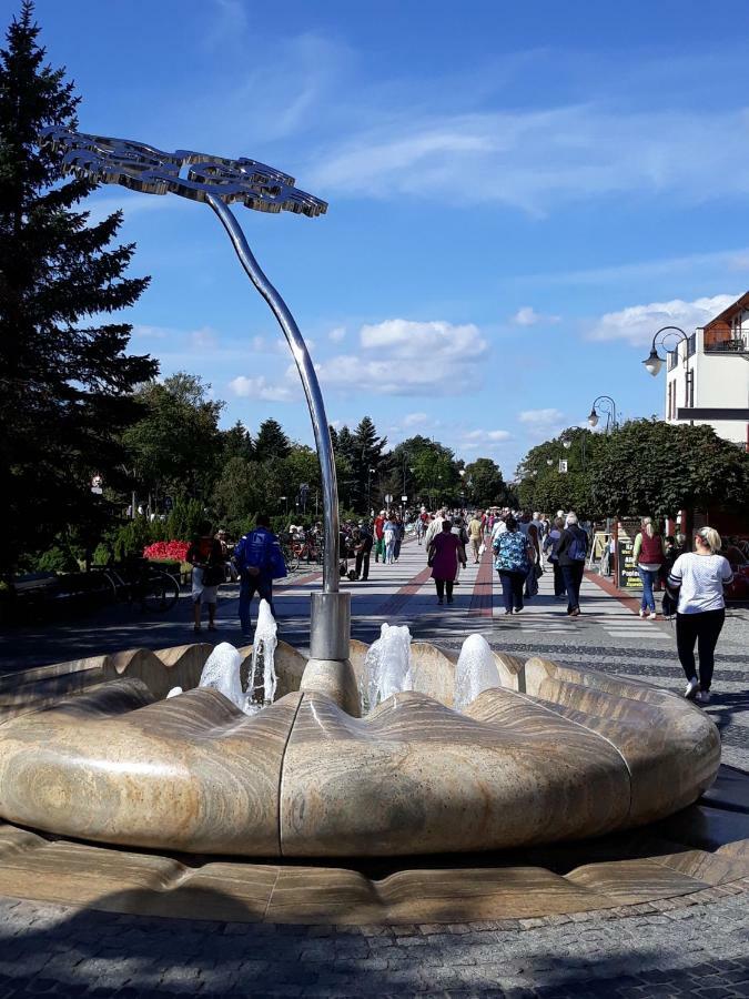 شقة Apartament Bursztyn 2 سفينويتشي المظهر الخارجي الصورة